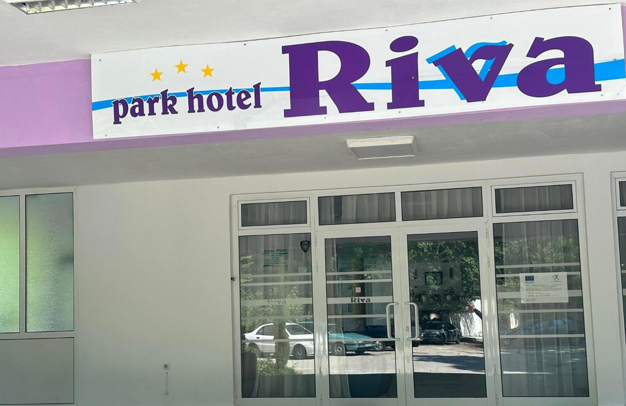Хотел Рива Golden Sands Exterior foto